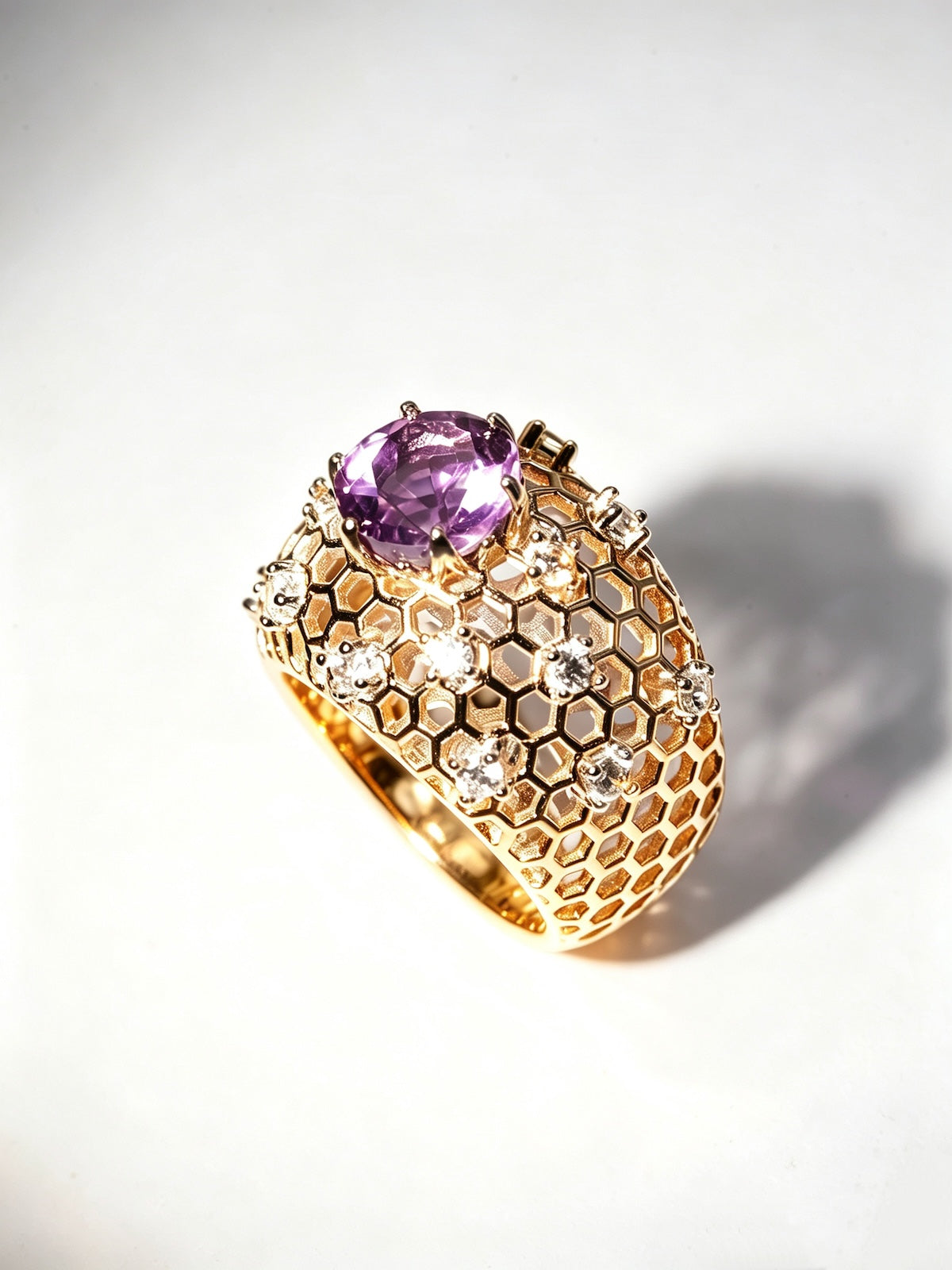 round-amethyst-gold