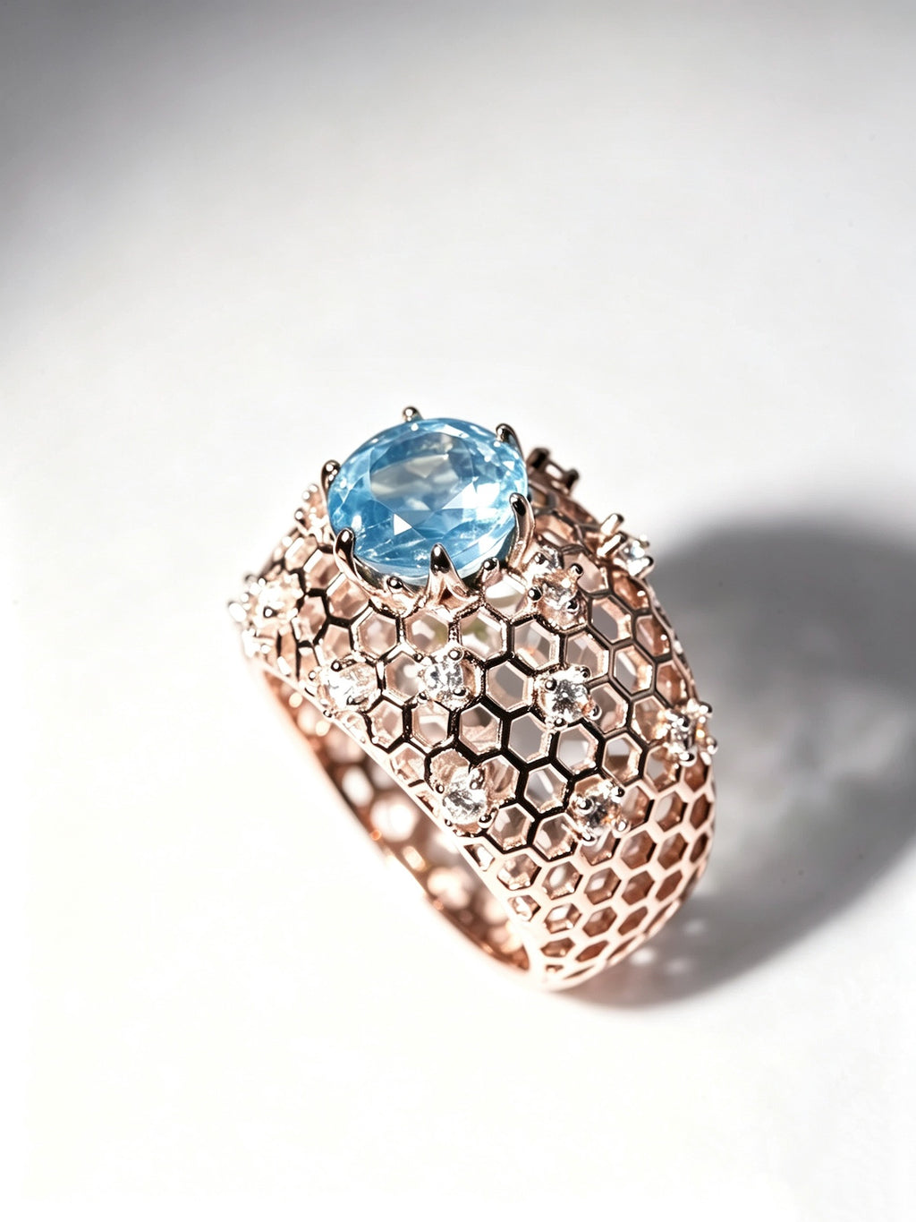 round-aquamarine-rose
