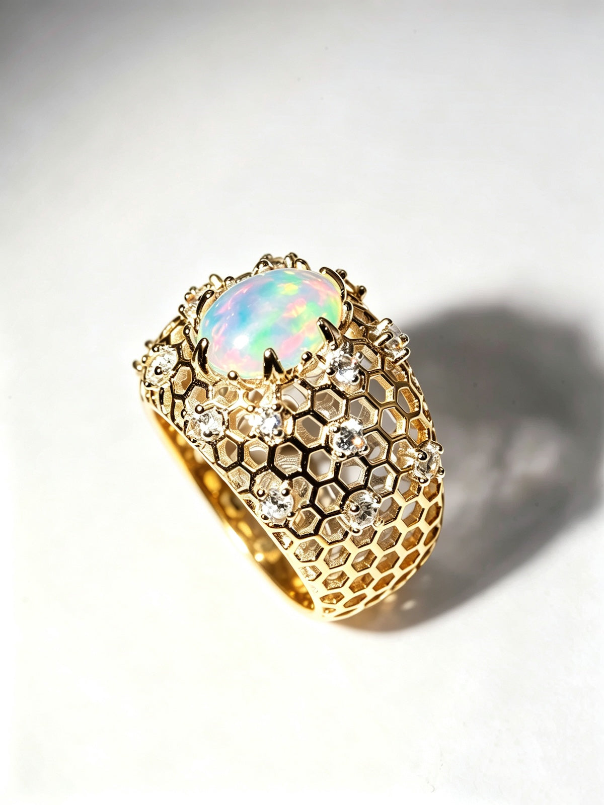 round-opal_rainbow-gold