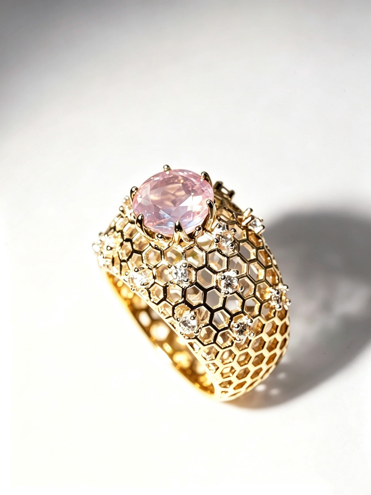 round-pink_sapphire-gold