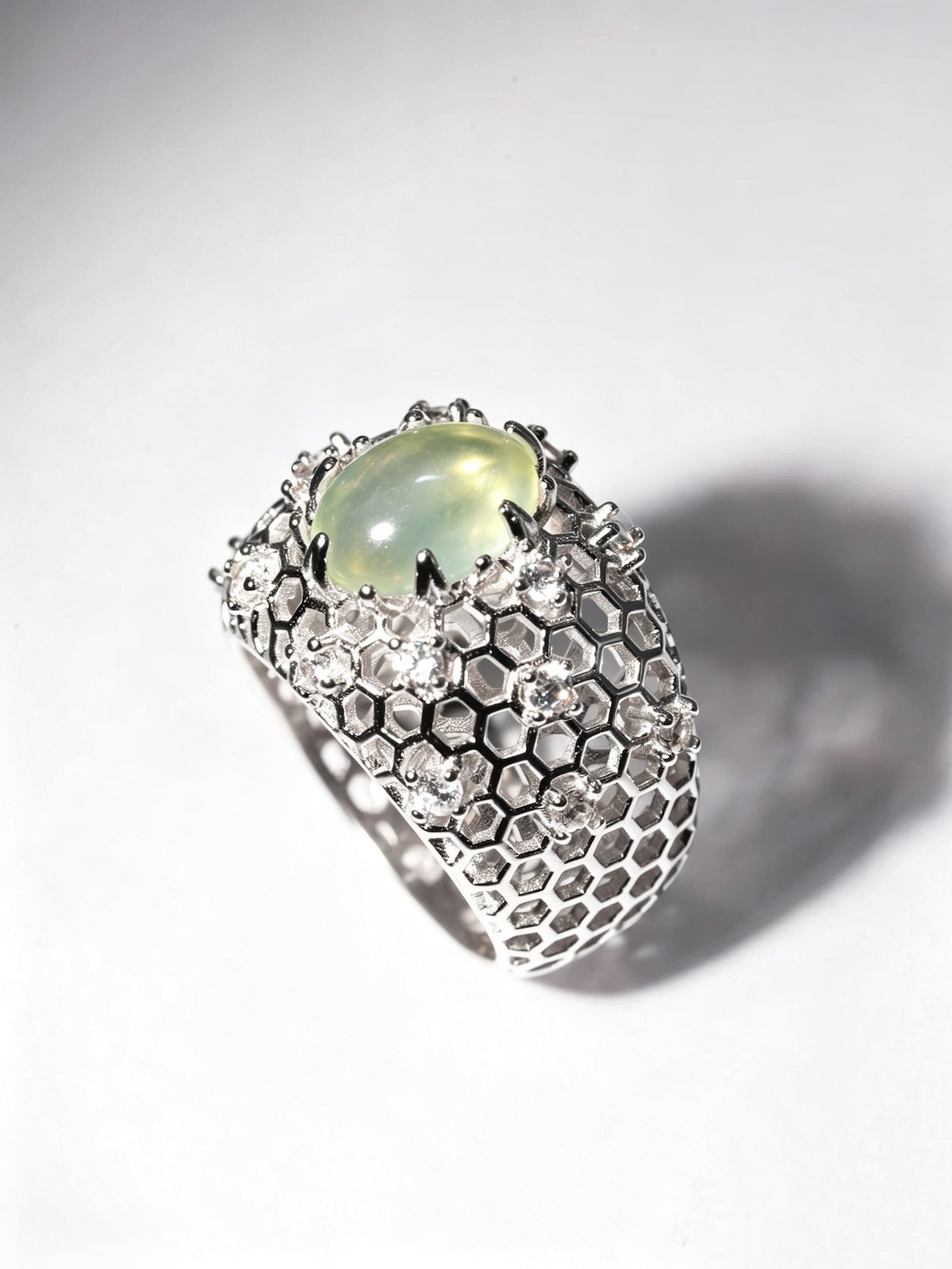 round-prehnite-silver